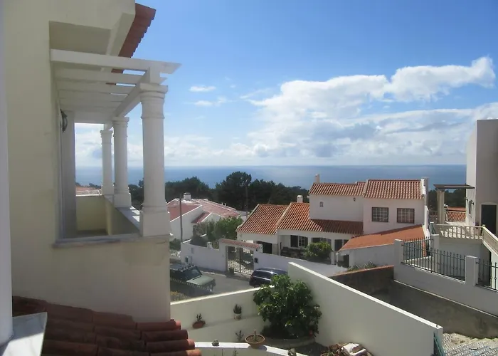 Maria Ines House 纳扎雷